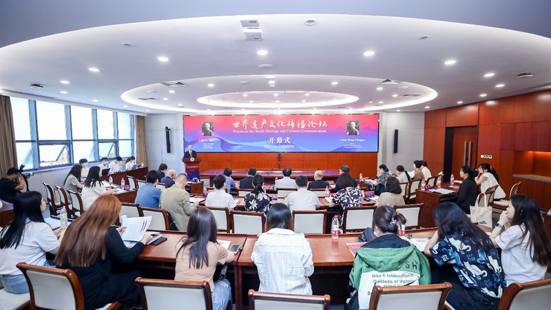 服装直播代运营：揭秘如何选择优质服务商